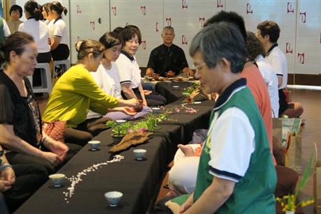 心靈講座六 感恩茶禪 ~ 因緣有要努力 自性空不執著