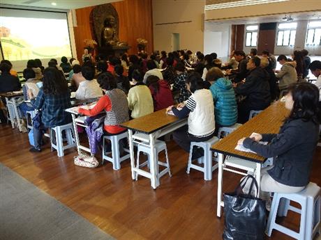 2017 佛學課程~佛法概說 開啟自性藏 (03/26)